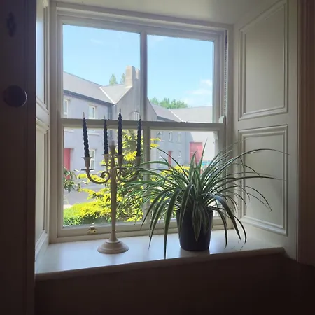 Charlesfort House Шале *