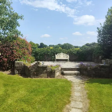 Шале Charlesfort House Ferns