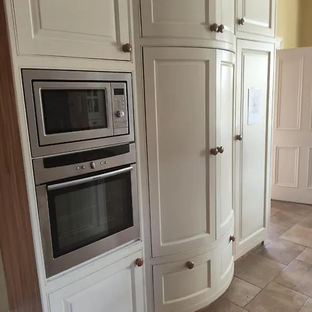 Charlesfort House Шале *