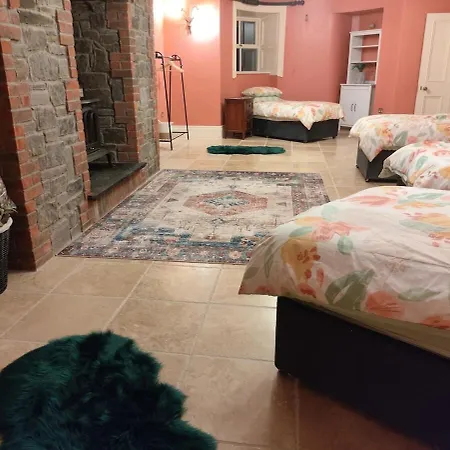 Шале Charlesfort House